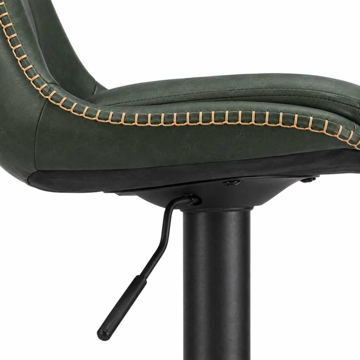 Tabouret de bar vert forêt Viborg (Lot de 2) | Simili-cuir matelassé surpiqué, pivotant 360°, réglable 62 à 84 cm gros plan matière